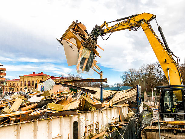 Best Garage Cleanout Services  in Lima, OH